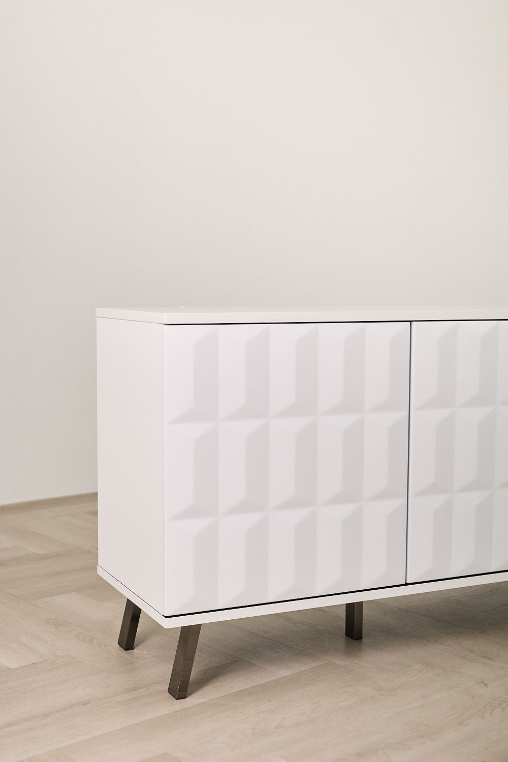 ELEVATE SIDEBOARD